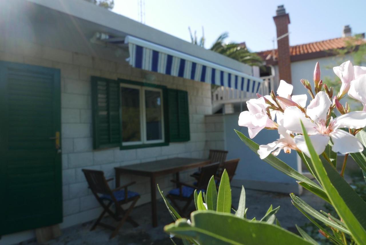 Vacation House "Pave" พอฟเลีย ภายนอก รูปภาพ