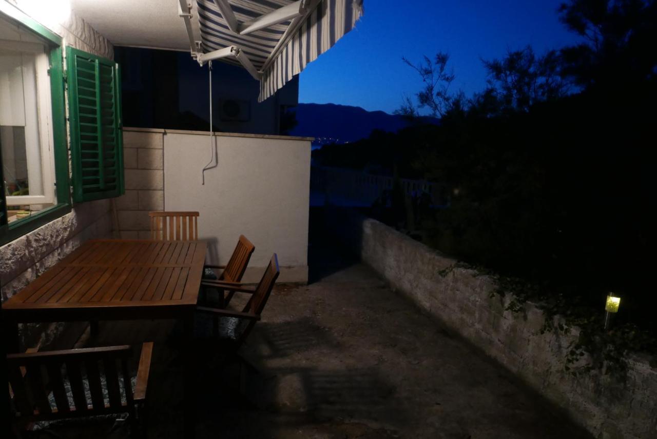 Vacation House "Pave" พอฟเลีย ภายนอก รูปภาพ