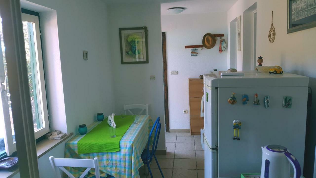 Vacation House "Pave" พอฟเลีย ภายนอก รูปภาพ
